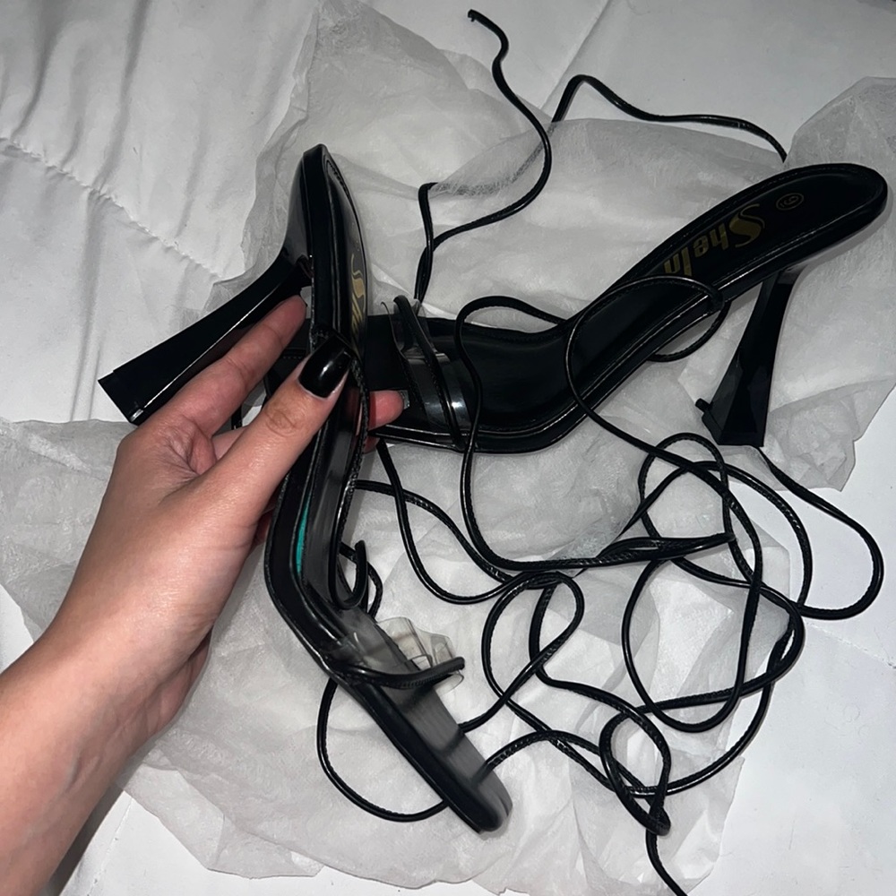 Tie up heels